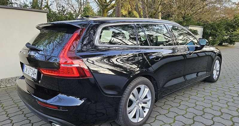 Volvo V60 cena 88000 przebieg: 161000, rok produkcji 2019 z Włocławek małe 277